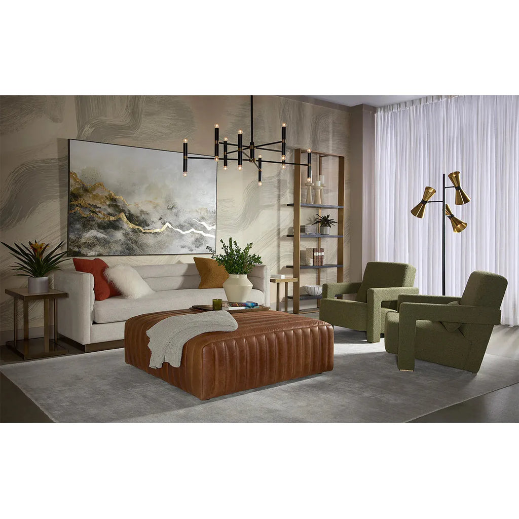 Chaise longue inclinable en bouclette et acier doré antique avec accoudoirs sculptés pour salon