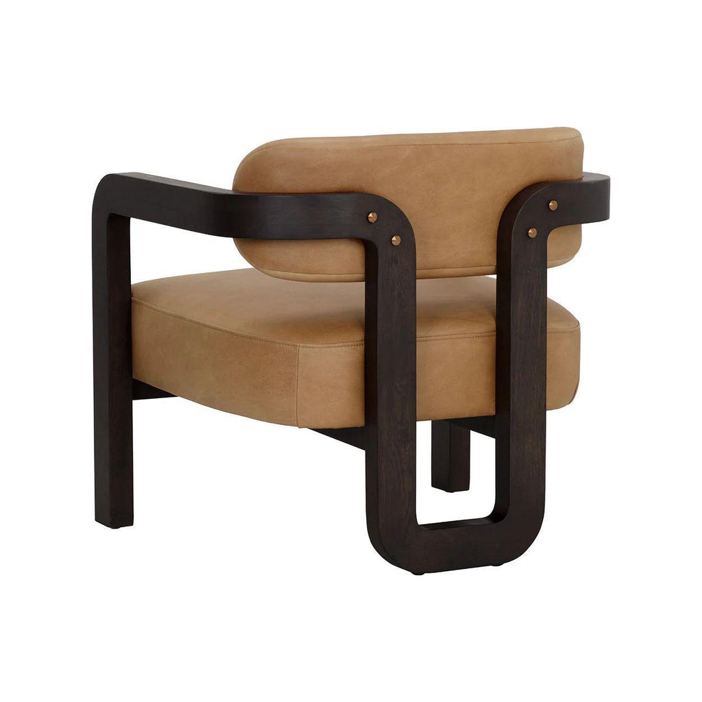 Fauteuil bas tripode en tissu Statuesque Performance et chêne brun avec accents en cuir pour le salon
