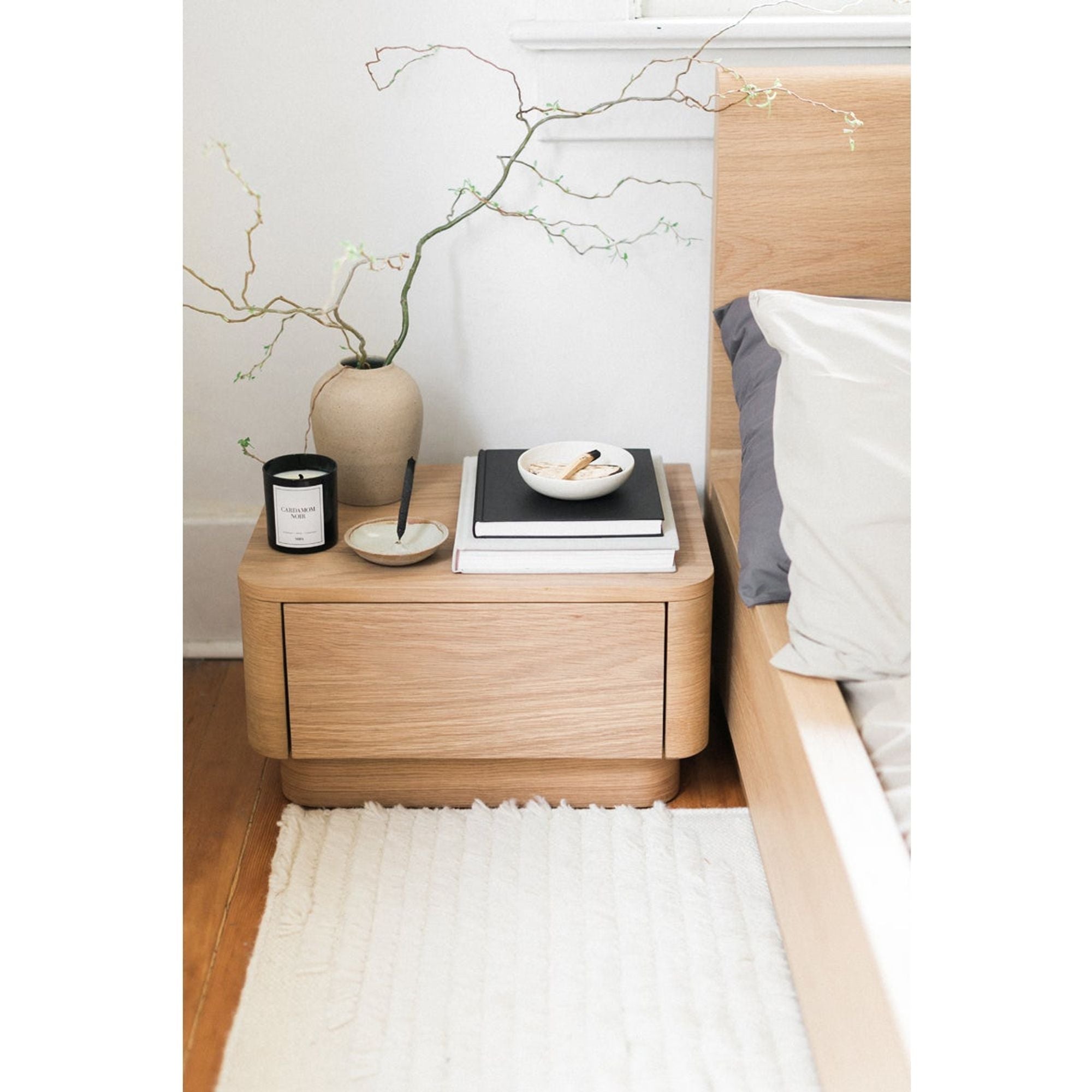 Table de chevet ronde en bois massif avec deux tiroirs, sans montage, pour chambre à coucher