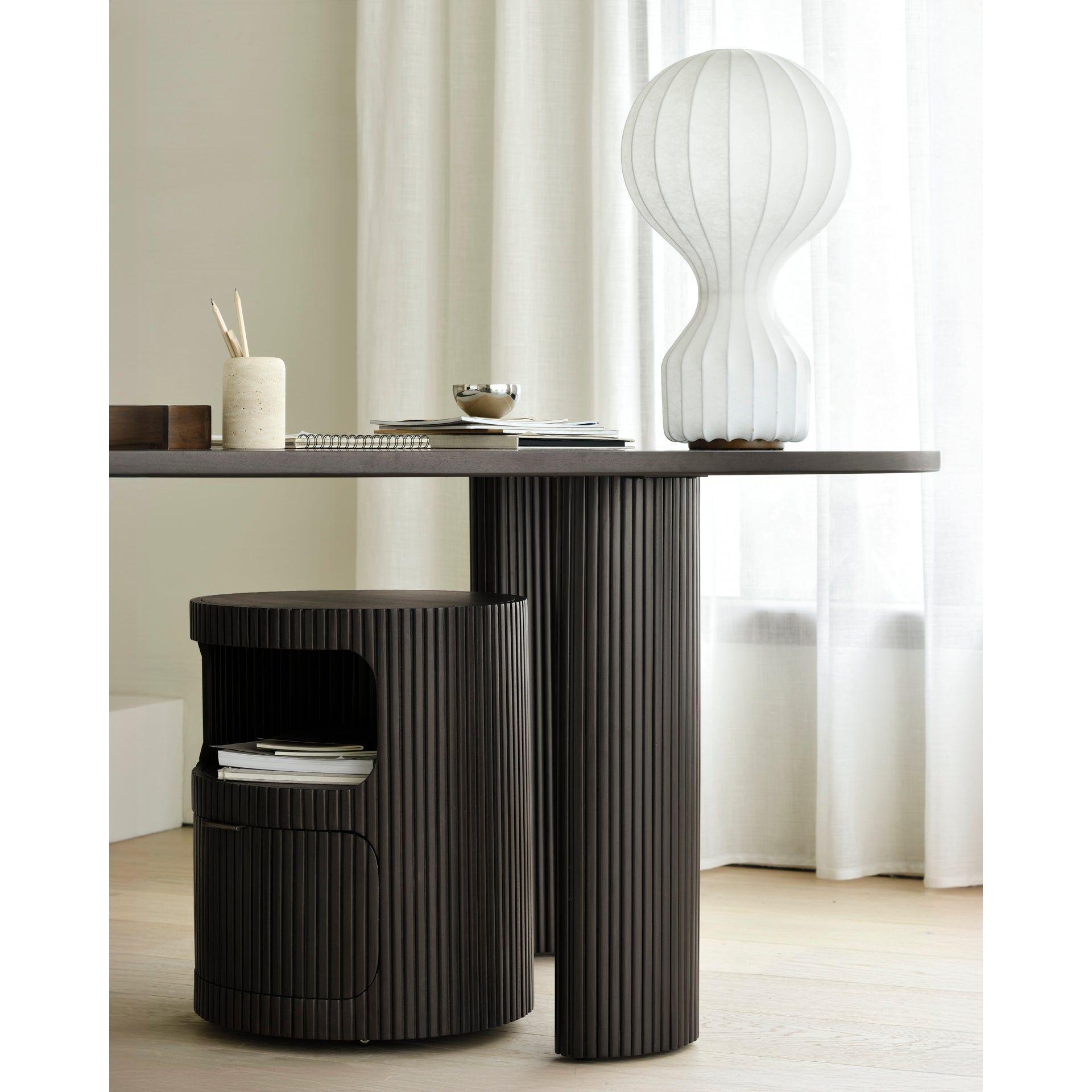 Commode en acajou foncé sculptée à la main avec plateau galet et tiroir verrouillable pour bureau ou chambre à coucher
