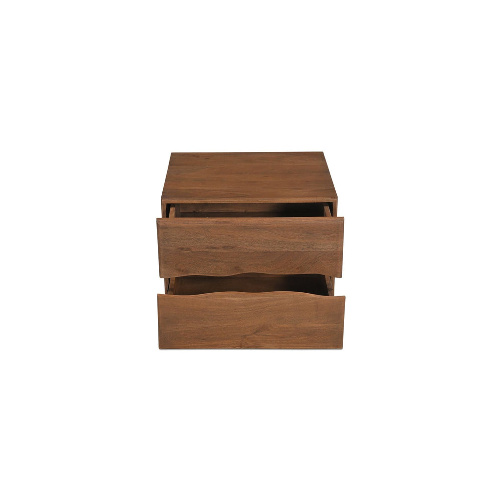 Table de chevet en acacia massif naturel et finition noyer avec détails de bords bruts et deux tiroirs pour chambre à coucher