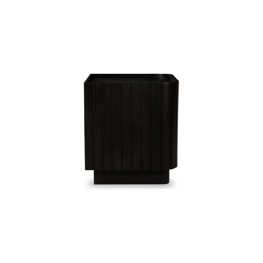 Table de chevet moderne noire en acacia massif avec texture nervurée et tiroirs à fermeture douce pour la chambre