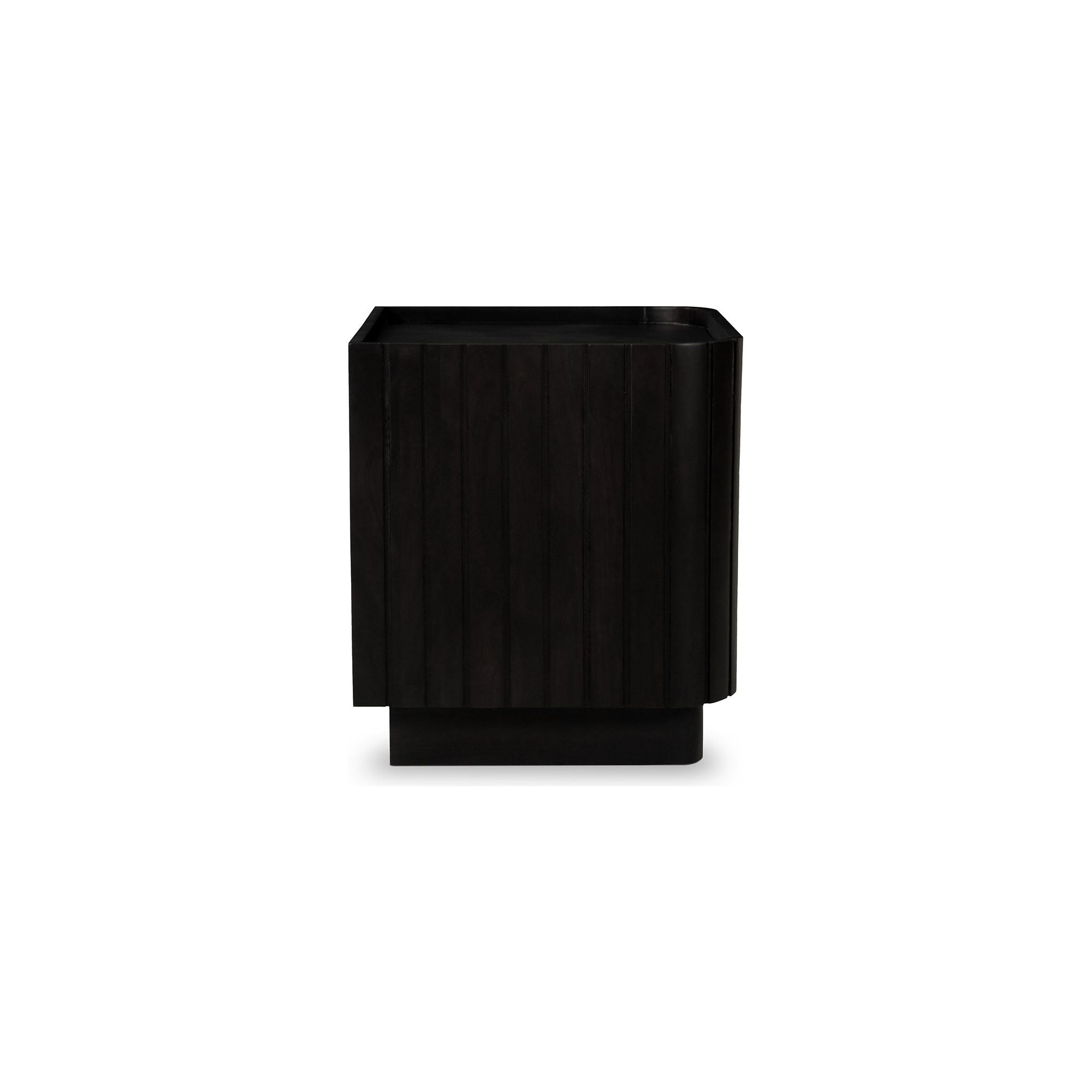Table de chevet moderne noire en acacia massif avec texture nervurée et tiroirs à fermeture douce pour la chambre