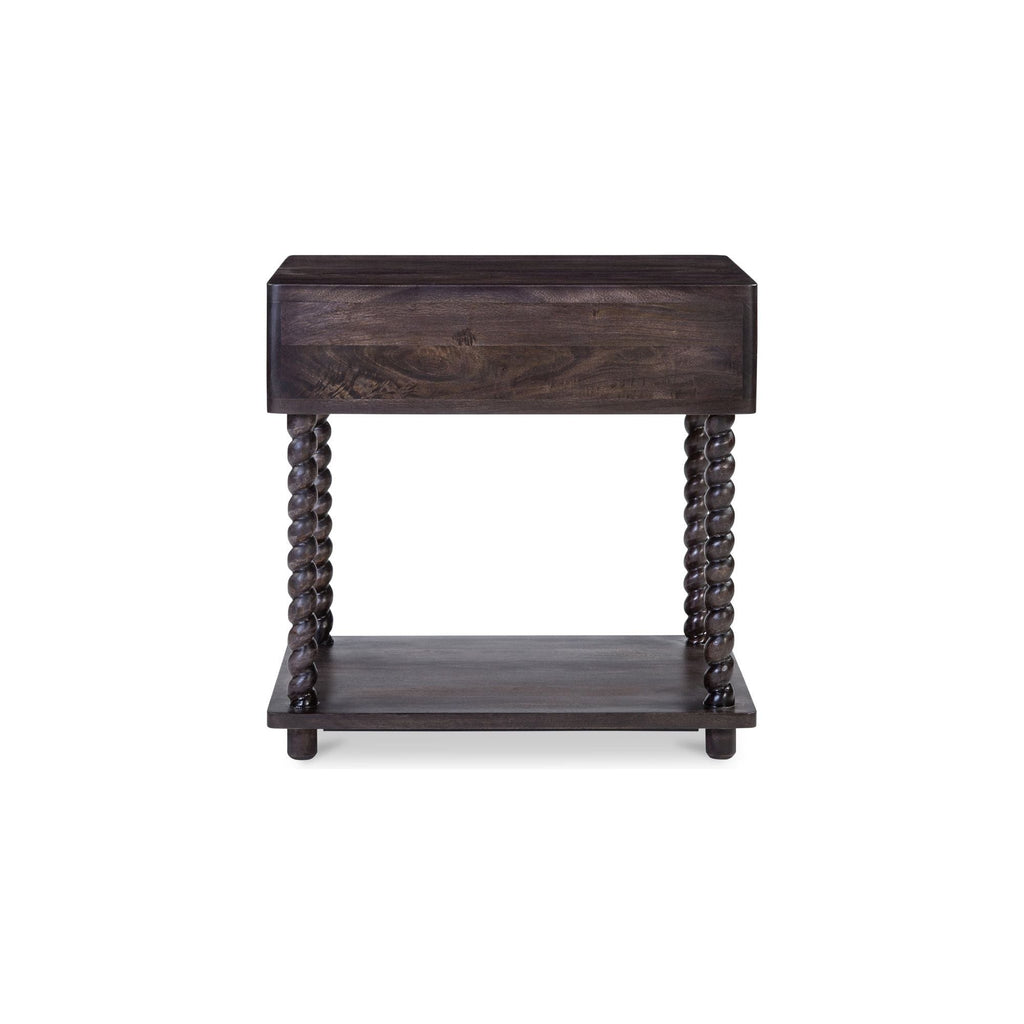 Table de chevet traditionnelle en bois de manguier brun foncé avec pieds tournés et étagère inférieure pour chambre à coucher