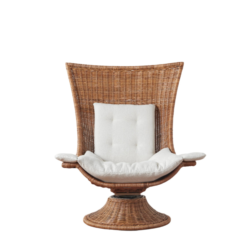 Fauteuil pivotant d'extérieur haut dossier en rotin indonés tressé et tissu bouclette, avec coussin recyclé pour patio