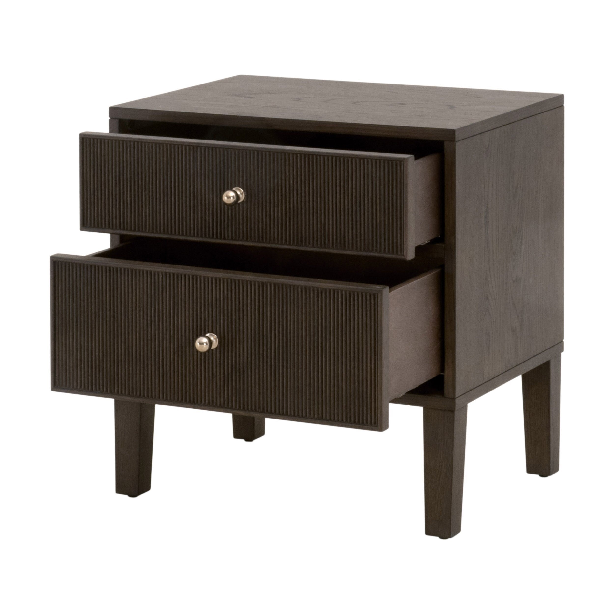 Table de chevet transitionnelle en chêne massif à 2 tiroirs avec façades cannelées et poignées en laiton poli pour chambre à coucher