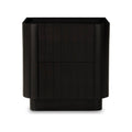 Table de chevet moderne noire en acacia massif avec texture nervurée et tiroirs à fermeture douce pour la chambre