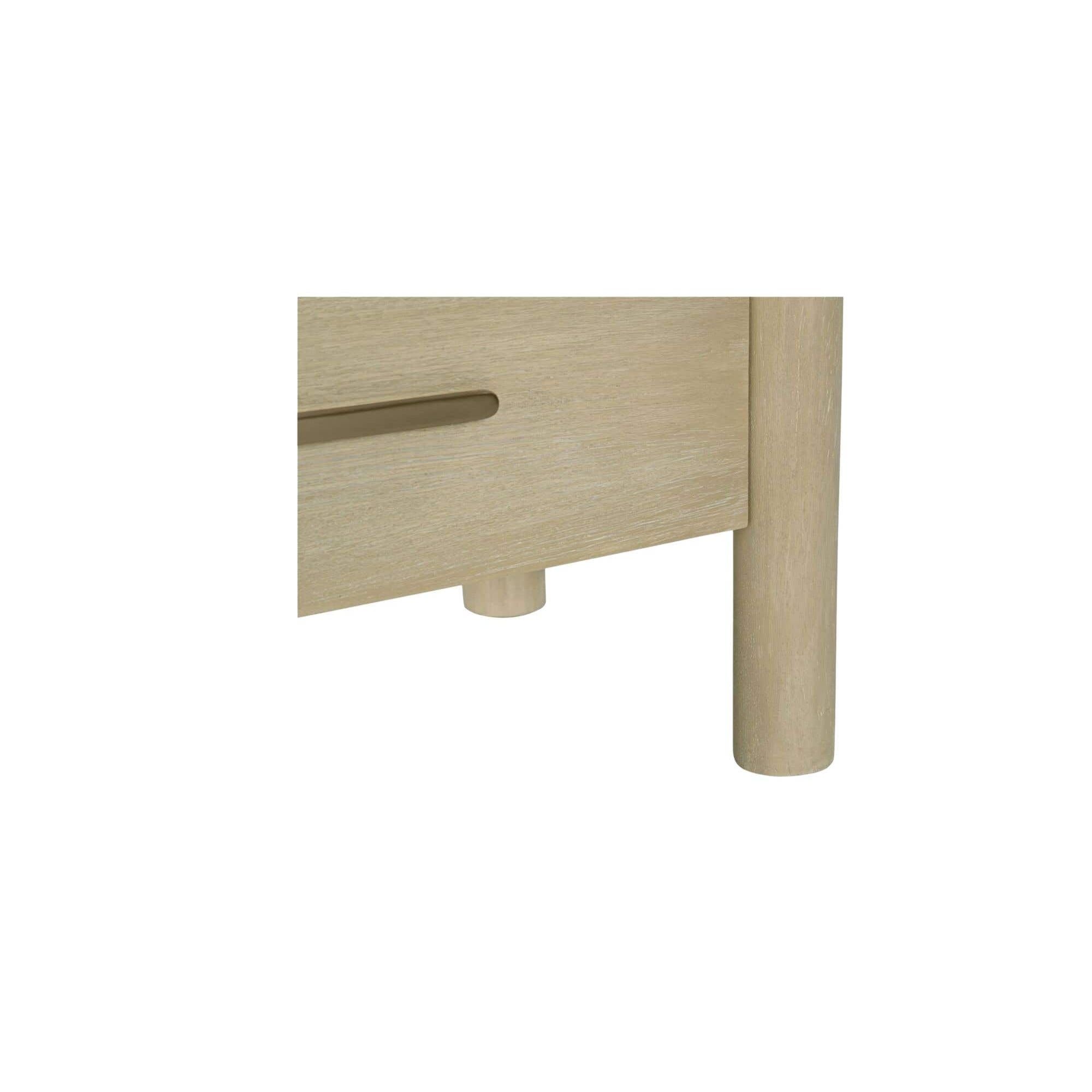 Table de chevet Shaker en bois de manguier avec bord festonné et poignées en laiton massif pour chambre à coucher