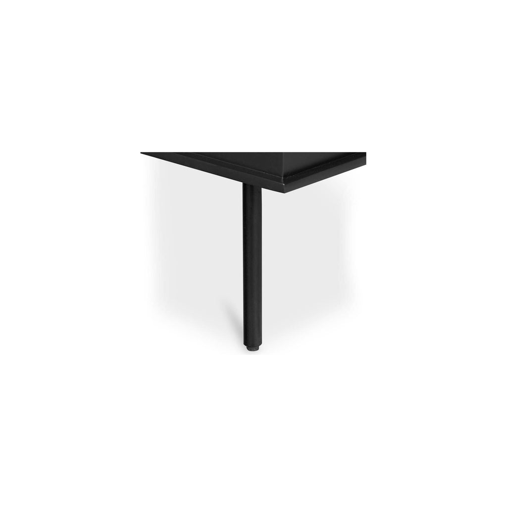 Table de chevet industrielle en MDF et acacia avec pieds en fer noir et poignée de style heurtoir pour chambre à coucher