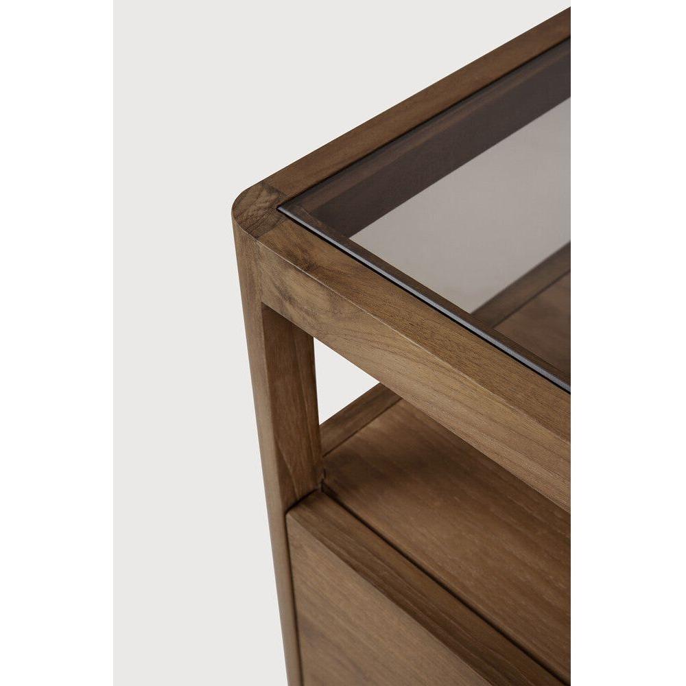 Table de chevet moderne en verre et bois avec tiroir simple et étagère ouverte pour chambre à coucher